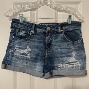 AMERICAN EAGLE OUTFITTERS Ripped Jean Shorts Denim - Size 8 *run very small*